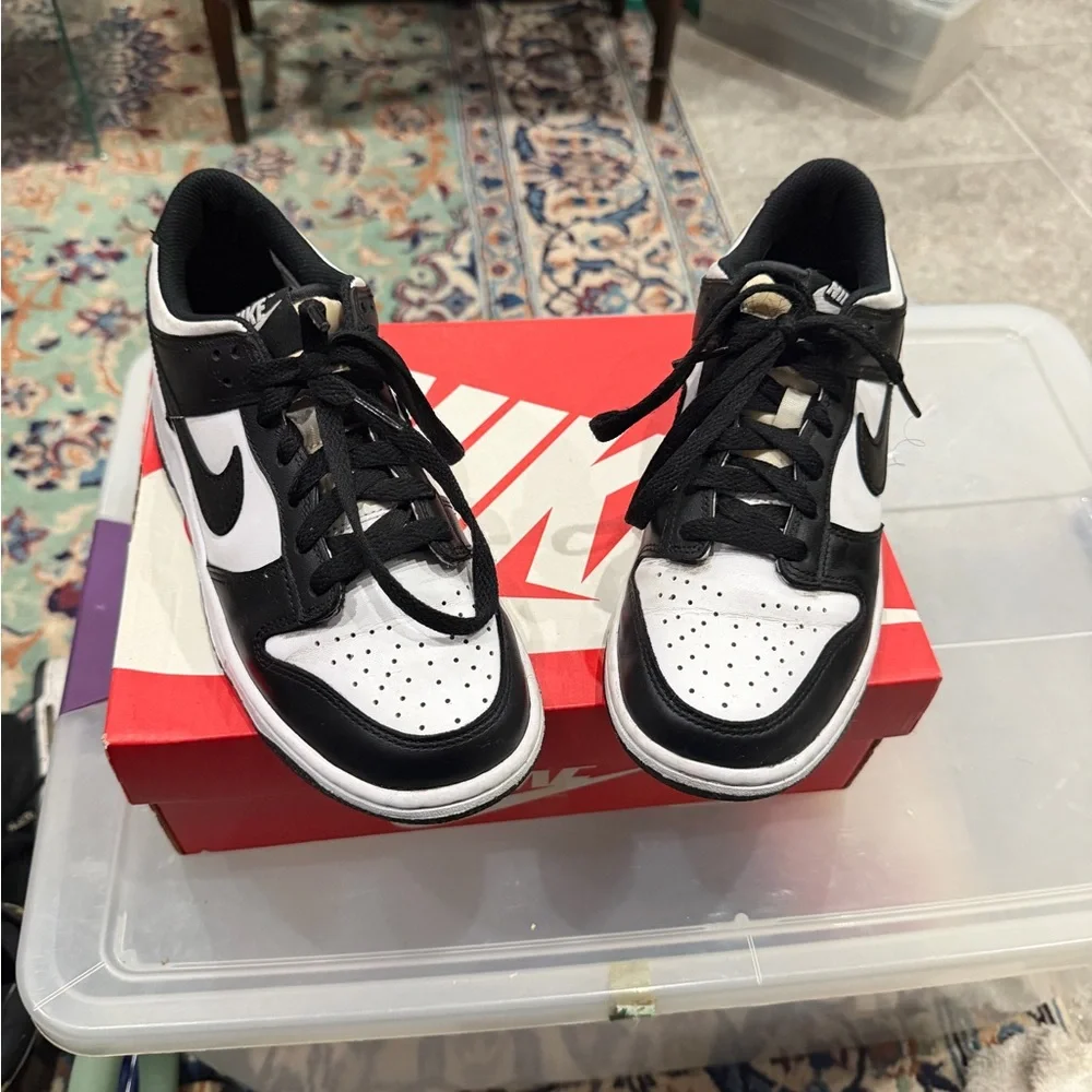Nike Black and White Athletic Shoes